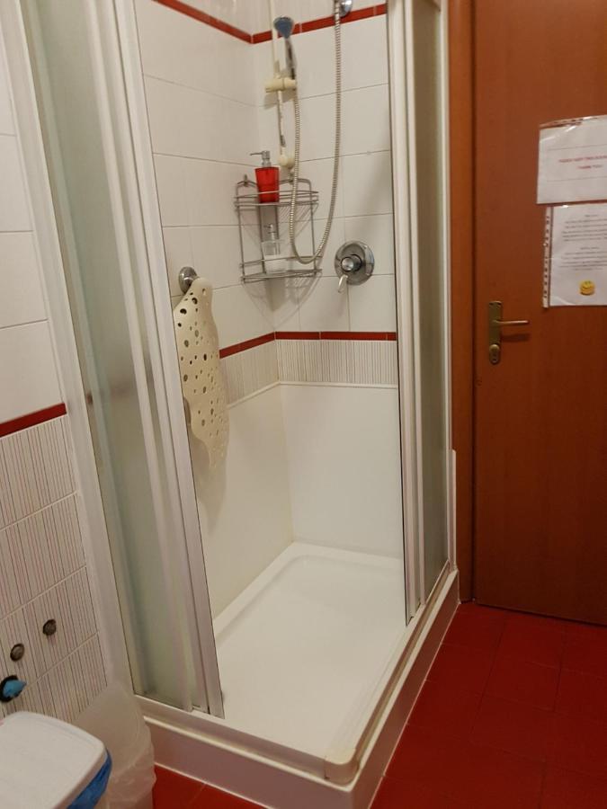 Guesthouse La Rocca グラッソッビオ エクステリア 写真