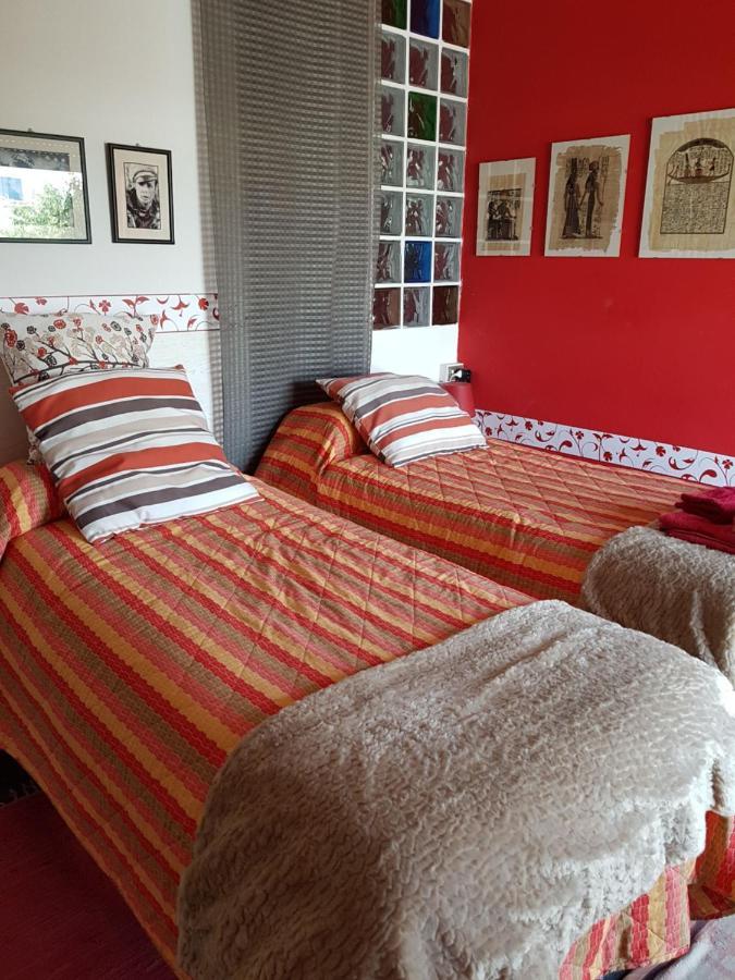 Guesthouse La Rocca グラッソッビオ エクステリア 写真